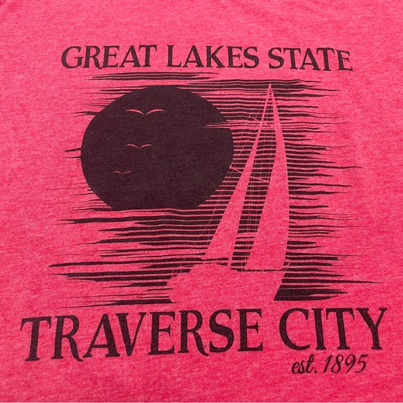 NWT Michigan Great Lakes State sail boat Traverse City soft T-shirt size Medium - Picture 5 of 8